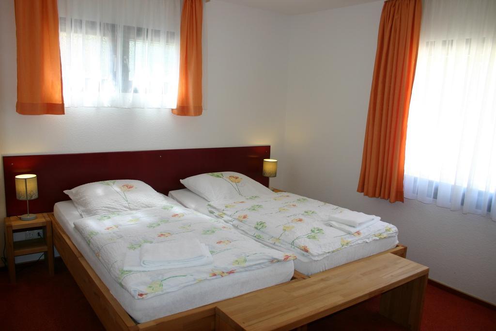 Hotel Haus Am Eberbach Stadtoldendorf Habitación foto